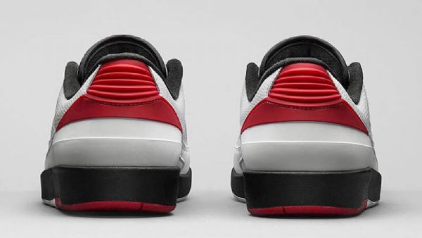 Nike Air Jordan 2 Matalat Topit Chicagon Kengät Miehille Harmaa