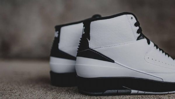 Nike Air Jordan 2 Retro Wing It Kengät Miehille Valkoinen Musta