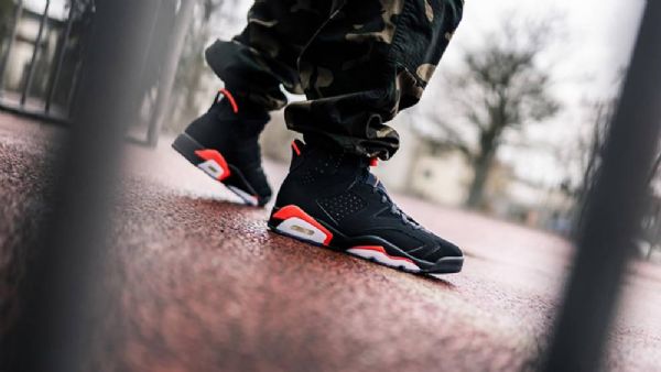 Nike Air Jordan 6 Infrapuna Retro Kengät Miehille Mustat