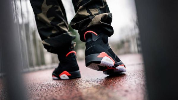 Nike Air Jordan 6 Infrapuna Retro Kengät Miehille Mustat