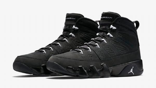 Nike Air Jordan 9 Antrasiittikengät Miehille Mustat