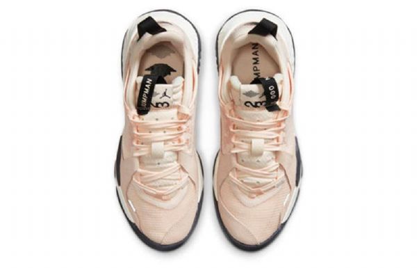 Nike Air Jordan Delta Athletic Kengät Naisille Musta Vaaleanpunainen