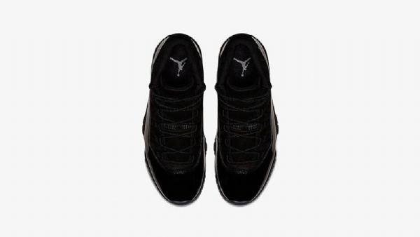 Nike Air Jordan 11 Cap Og Pukukengät Miehille Mustat