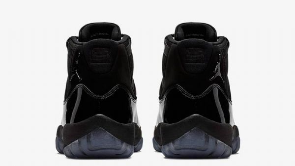 Nike Air Jordan 11 Cap Og Pukukengät Miehille Mustat