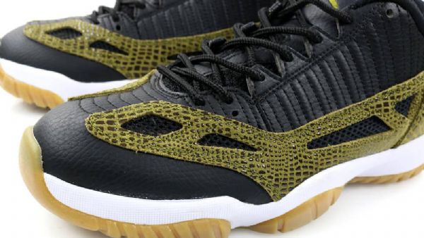 Nike Air Jordan 11 Eli Matalat Topit Croc-kengät Miehille Oliivinvihreä Musta