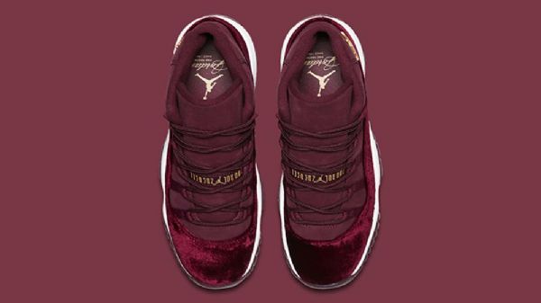 Nike Air Jordan 11 Gs Night Maroon Kengät Miehille Burgundy