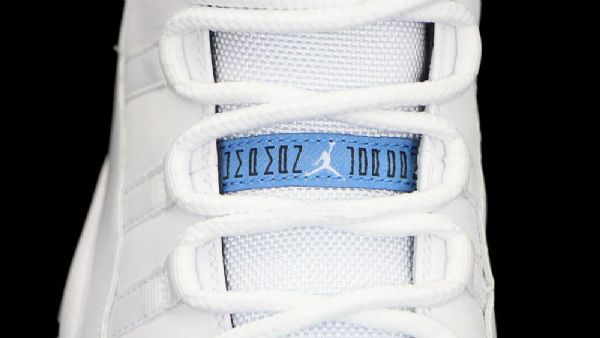 Nike Air Jordan 11 Legend Kengät Miehille Valkoinen Sininen