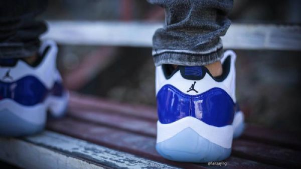 Nike Air Jordan 11 Matalat Concord-kengät Miehille Valkoinen Sininen