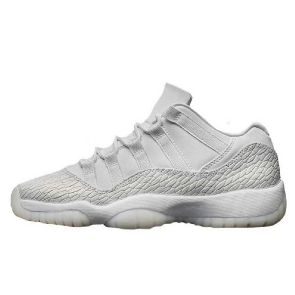 Nike Air Jordan 11 Matalat Kengät Miehille Valkoinen
