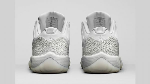 Nike Air Jordan 11 Matalat Kengät Miehille Valkoinen