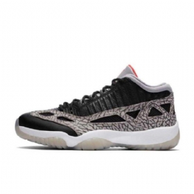 Nike Air Jordan 11 Matalat Kengät Miesten Musta