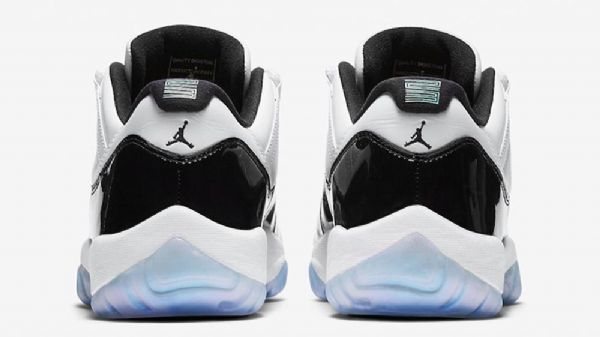 Nike Air Jordan 11 Matalat Pääsiäiskengät Miesten Valkoinen Musta