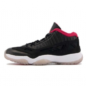 Nike Air Jordan 11 Matalat Topit Eli Leveät Miesten Kengät Musta