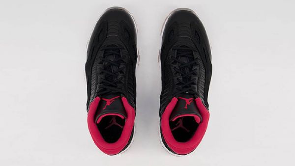 Nike Air Jordan 11 Matalat Topit Eli Leveät Miesten Kengät Musta