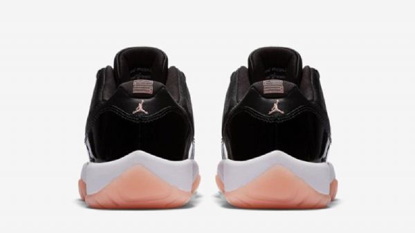 Nike Air Jordan 11 Matalat Topit Valkaistut Gg Kengät Miehille Musta