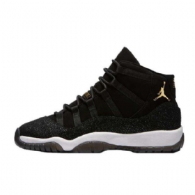 Nike Air Jordan 11 Perijatar Kengät Miehille Mustakulta