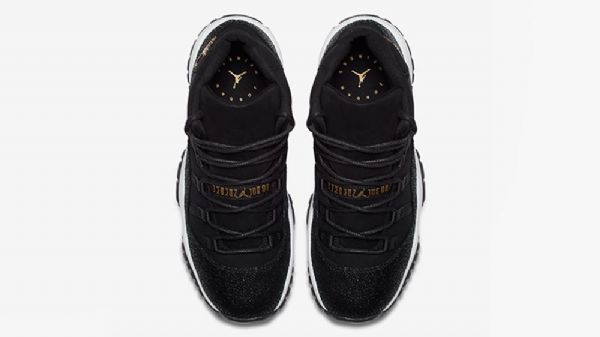 Nike Air Jordan 11 Perijatar Kengät Miehille Mustakulta