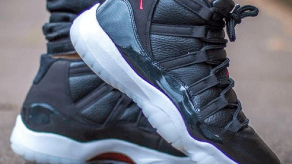 Nike Air Jordan 11 Retro 72-10 Miesten Kengät Musta