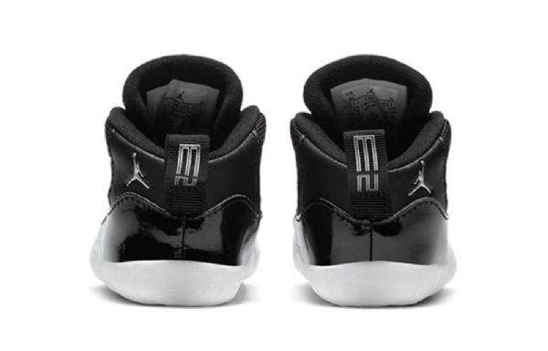 Nike Air Jordan 11 Retro Cb Koripallokengät Lapsille Musta