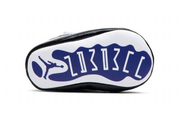 Nike Air Jordan 11 Retro Cb Koripallokengät Lapsille Musta Valkoinen