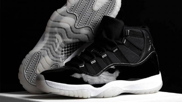 Nike Air Jordan 11 Retro Jubilee 25th Anniversary Kengät Miesten Mustat
