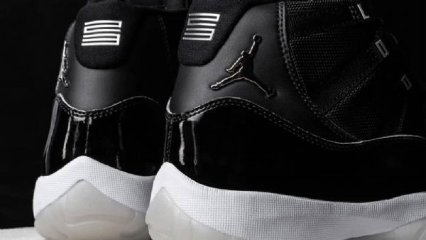 Nike Air Jordan 11 Retro Jubilee 25th Anniversary Kengät Miesten Mustat