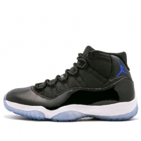 Nike Air Jordan 11 Retro Koripallokengät Miehille Mustat