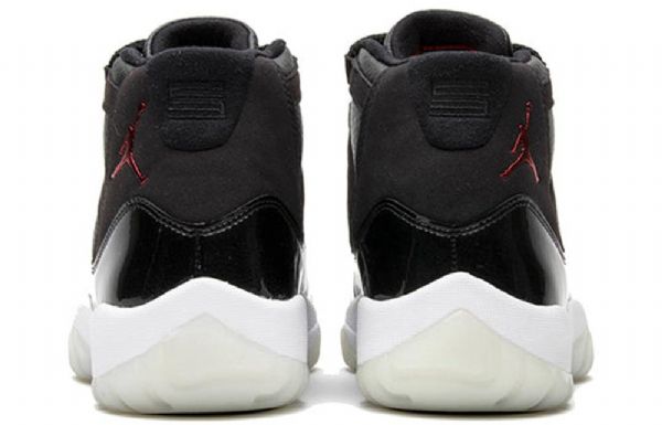 Nike Air Jordan 11 Retro Koripallokengät Miehille Mustat