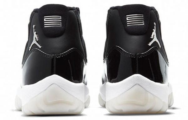Nike Air Jordan 11 Retro Koripallokengät Miehille Mustat