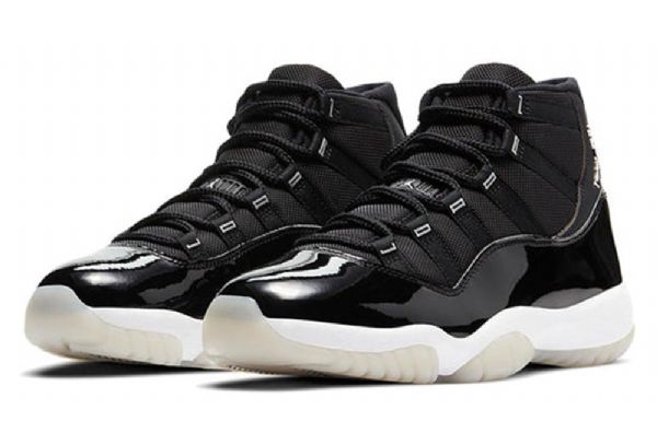 Nike Air Jordan 11 Retro Koripallokengät Naisille Mustat