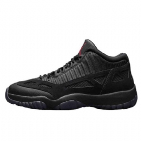 Nike Air Jordan 11 Retro Low Tops Kengät Miehille Mustat