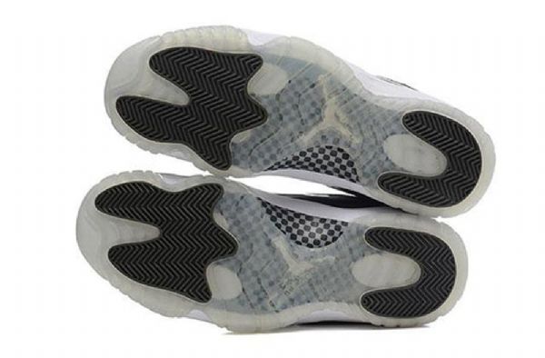 Nike Air Jordan 11 Retro Matalat Topit Koripallokengät Naisille Harmaa