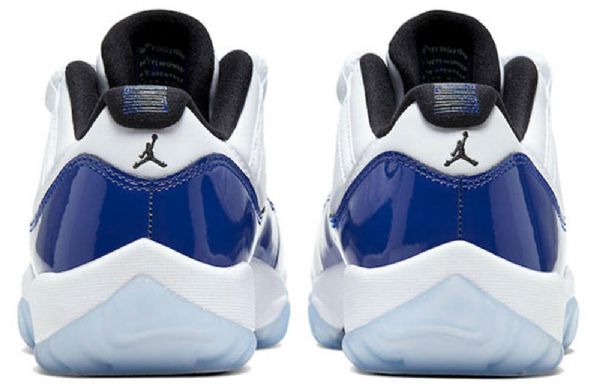 Nike Air Jordan 11 Retro Matalat Topit Koripallokengät Naisille Musta Valkoinen