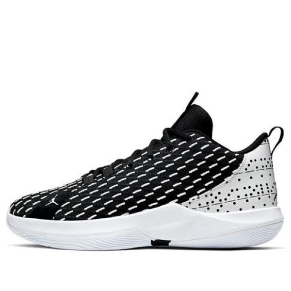 Nike Air Jordan Cp3xii Pf Tennarit Miehille Mustavalkoinen