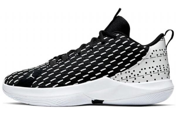 Nike Air Jordan Cp3xii Pf Tennarit Miehille Mustavalkoinen