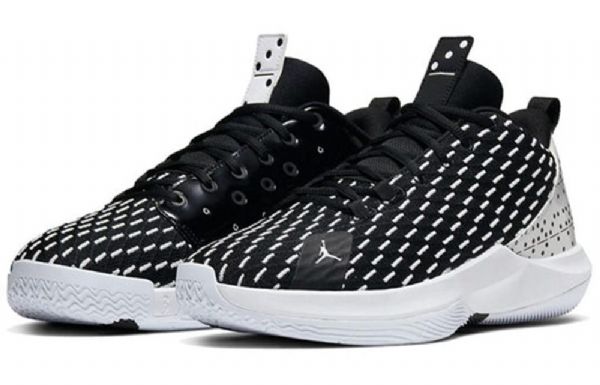 Nike Air Jordan Cp3xii Pf Tennarit Miehille Mustavalkoinen