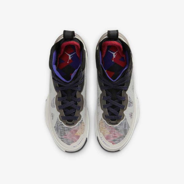 Nike Air Jordan Xxxvii Kengät Lapsille Vaalea Musta Tummanpunainen