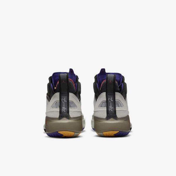 Nike Air Jordan Xxxvii Kengät Lapsille Vaalea Musta Tummanpunainen