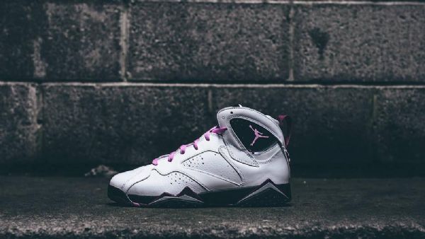 Nike Air Jordan 7 Gs Fuchsia Glow Tops Miesten Kengät Valkoinen