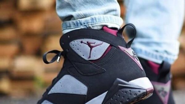 Nike Air Jordan 7 Kengät Miehille Musta Harmaa