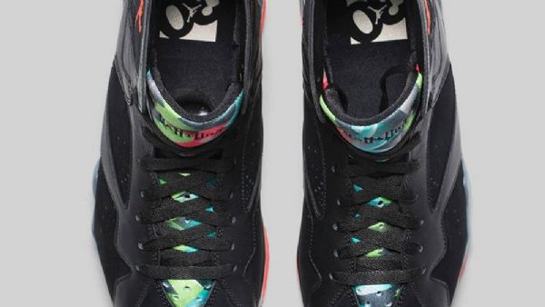 Nike Air Jordan 7 Marvin The Marsin Kengät Miehille Musta Punainen