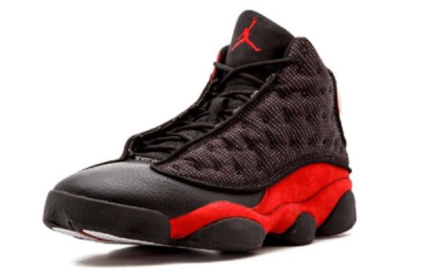 Nike Air Jordan 13 Leveät Retrokoripallokengät Naisille Musta Punainen