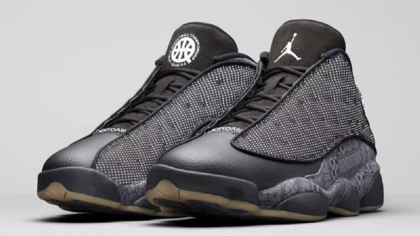 Nike Air Jordan 13 Matalat Topit Quai 54 Kengät Miehille Harmaa