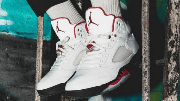 Nike Air Jordan 5 Fire 2020 Kengät Miehille Punainen