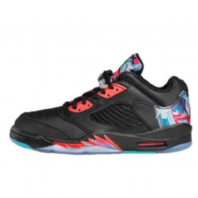Nike Air Jordan 5 Matalat Topit Kiinalaisen Uudenvuoden Kengät Miehille Musta Punainen