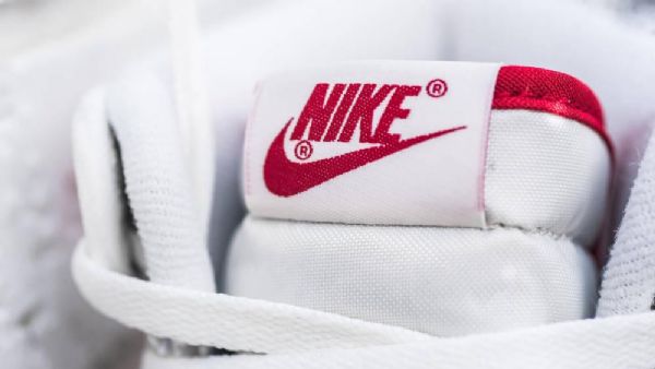 Nike Air Jordan 1 Ko Og Kengät Miehille Harmaa Punainen