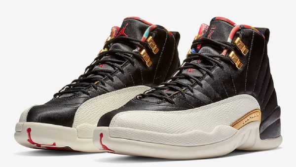 Nike Air Jordan 12 Kiinalaisen Uudenvuoden Kengät Miehille Musta
