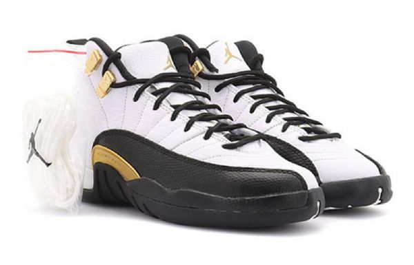 Nike Air Jordan 12 Retro Gs Koripallokengät Miehille Valkoinen Musta