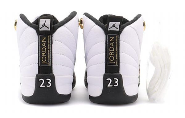 Nike Air Jordan 12 Retro Gs Koripallokengät Miehille Valkoinen Musta