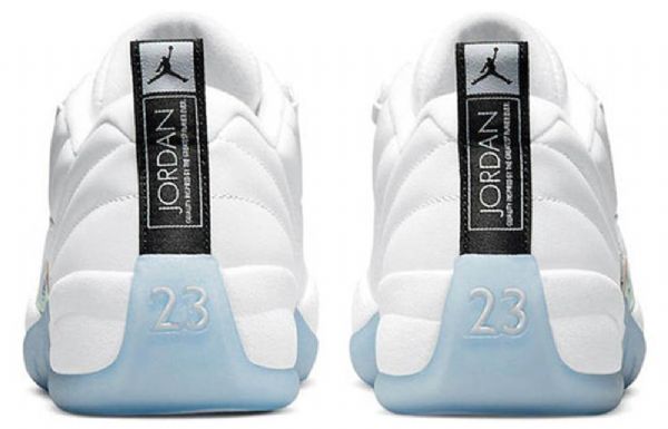 Nike Air Jordan 12 Retro Matalat Topit Koripallokengät Miehille Valkoinen